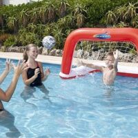 10 façons d'utiliser sa piscine pour faire du sport