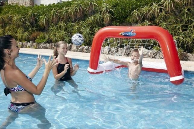 10 façons d'utiliser sa piscine pour faire du sport