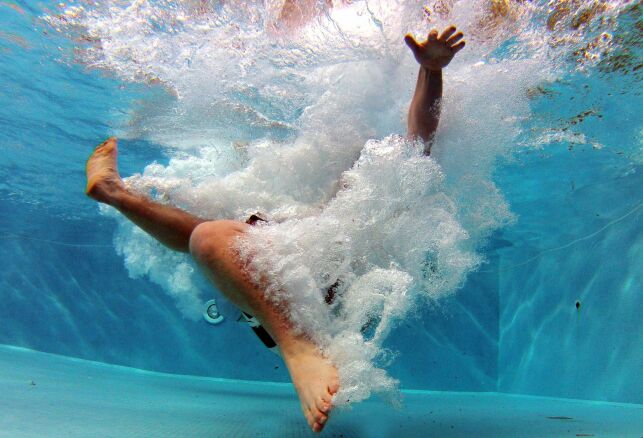 10 façons de convaincre un ami de se mettre à la natation