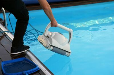 10 questions pour bien choisir son robot de piscine 
