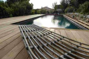 piscine à débordement
membrane armée
entourage en cumaru