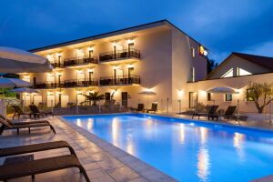 Piscine du d'Hotel : 14m x6m en blocs polystyrene