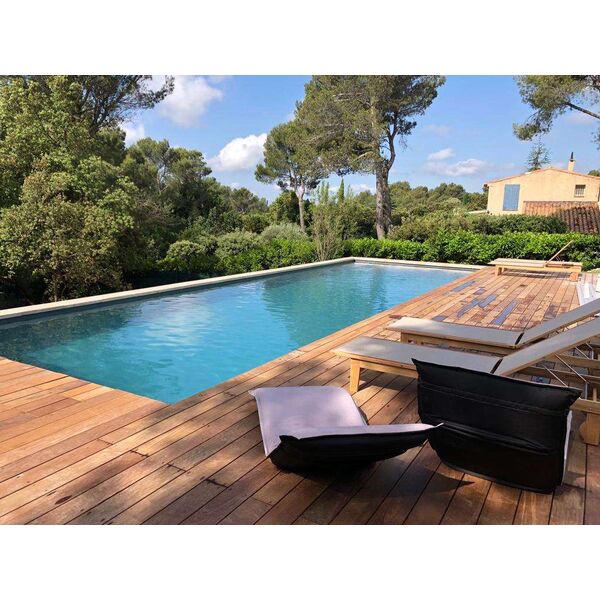 Piscine Planète Eau Services à Venelles Pisciniste Bouches Du