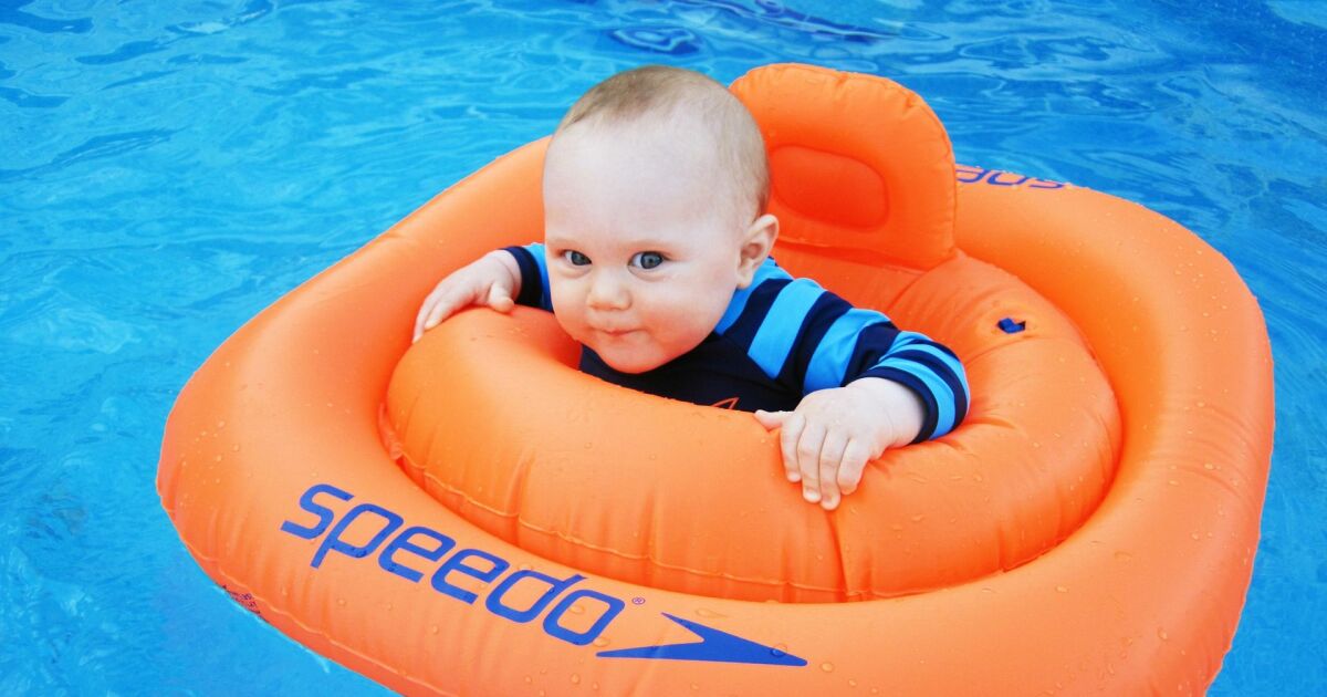 A partir de quel âge bébé peut-il se baigner ?