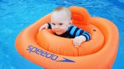 A partir de quel âge bébé peut-il se baigner&nbsp;?