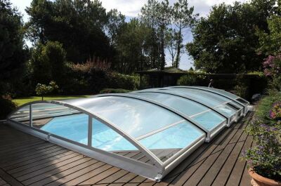 L'abri de piscine en aluminium