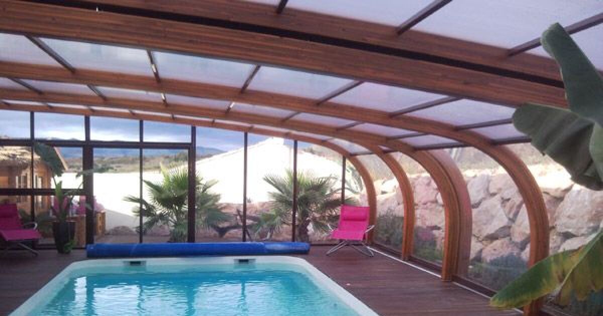 Photos Abris de piscine spacieux / Abris de piscine grand format - Abri ...