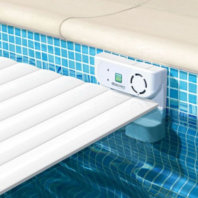 Alarme de piscine Espio, compatible avec volets et couvertures de piscine © Maytronics
