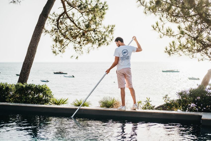 Alexis Javouray (Bordeaux Piscines) propose également l'entretien des piscines !&nbsp;&nbsp;