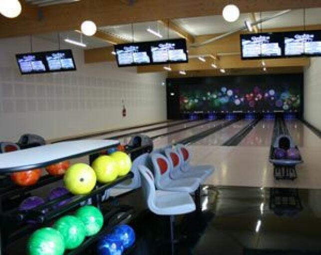 L'espace bowling à Aquatic et Bowling Center de Marconne