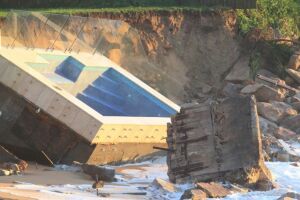 Australie : la piscine n'a pas résisté aux violents orages 