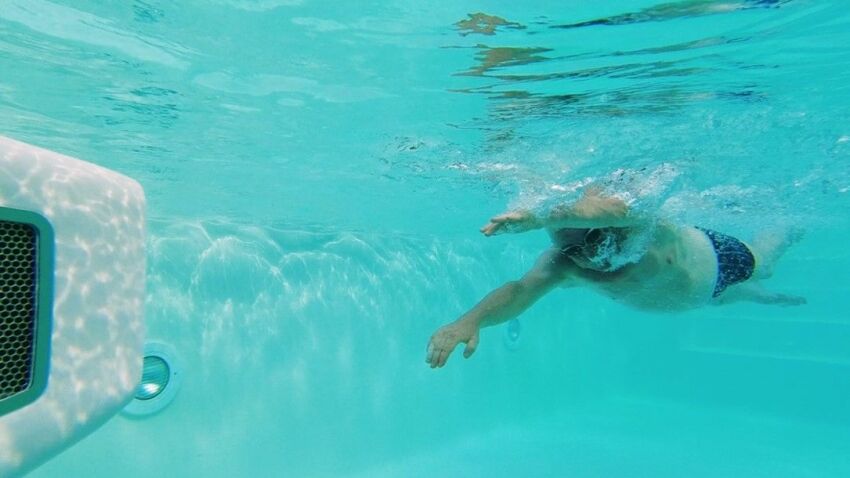 Avec l’installation de nage à contre-courant EasyStar, transformez votre piscine en destination de vacances de rêve&nbsp;&nbsp;