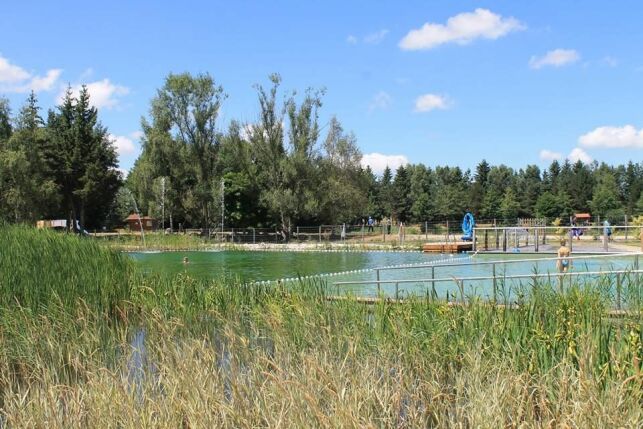 Base de loisirs - Piscine de Saugues