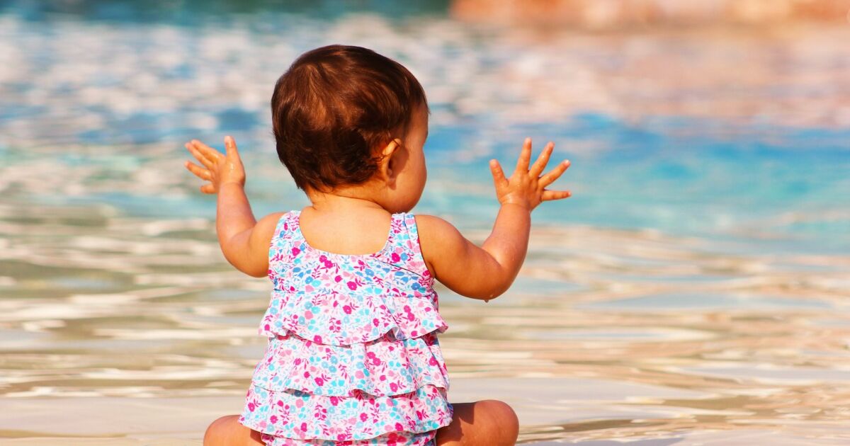 Bebe A La Piscine Guide Piscine Fr