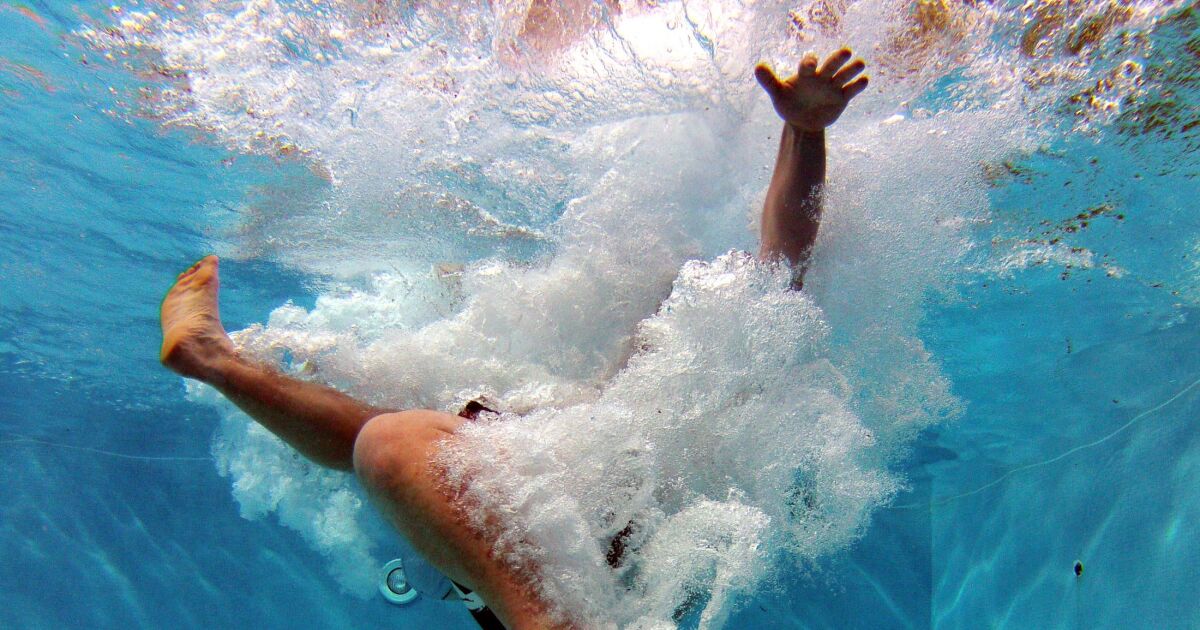 Boire La Tasse En Piscine Guide Piscine Fr