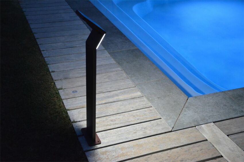 Borne solaire de SEAMAID : baliser et sécuriser les abords de la maison ou de la piscine&nbsp;&nbsp;