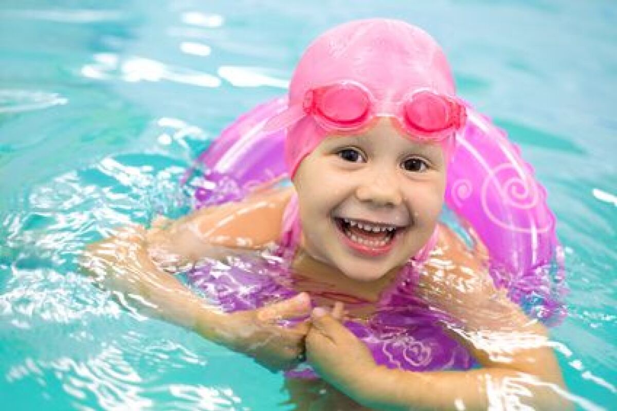 Bouee Ou Brassards Que Choisir Pour Mon Enfant Guide Piscine Fr