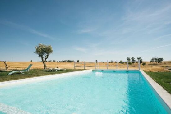 Canicule : comment bien entretenir l'eau de sa piscine ?  