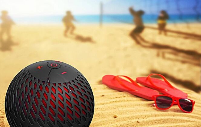 Cannonball 360 Audio : waterproof, immergeable et résistante, qui peut vous suivre partout. © Cannonball