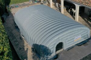 Mener ses chantiers en période estivale : l’abri de chantier CF Dome, par CF group