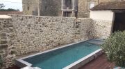 Les diff&eacute;rentes formes pour un escalier de piscine