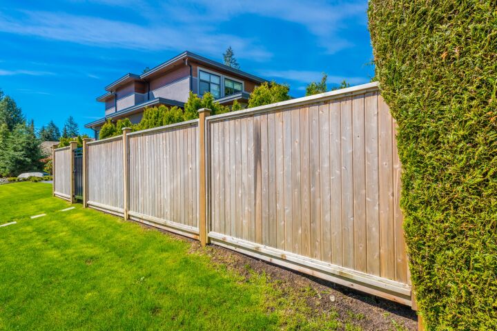 Choisir une clôture pour son jardin avec piscine ! Choisir une clôture pour son jardin avec piscine !