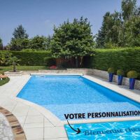 Choisissez un tapis antiglisse personnalisé pour votre piscine&nbsp;!