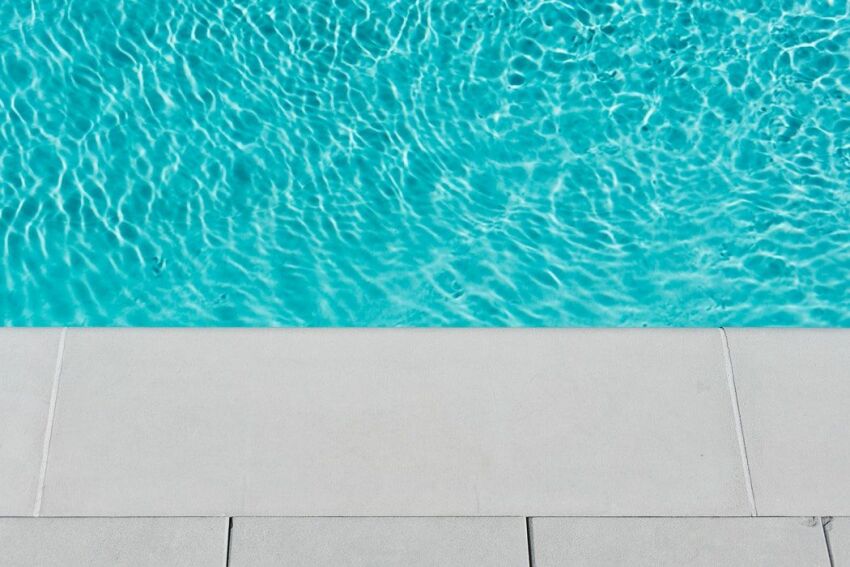 Comment garder l’eau de sa piscine bleue cristalline avec Warmpac ?
&nbsp;&nbsp;