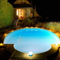 Comment installer des spots LED extérieurs sur ma terrasse de piscine&nbsp;?