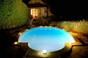 Comment installer des spots LED extérieurs sur ma terrasse de piscine&nbsp;?