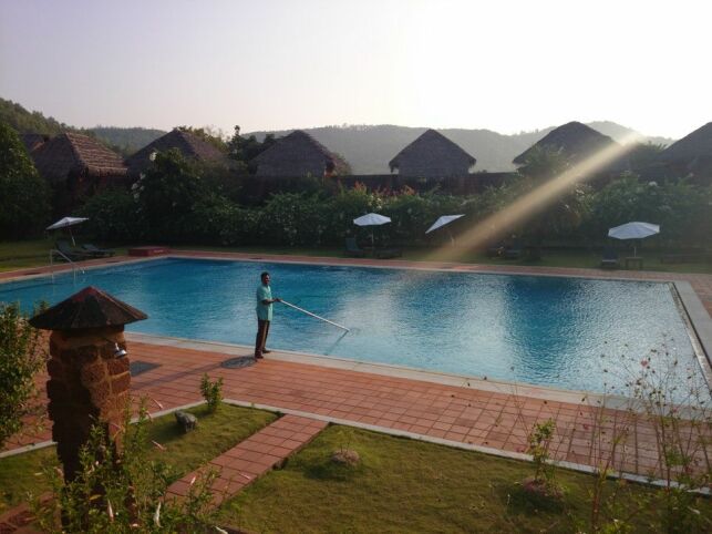 Comment nettoyer un liner de piscine ?
