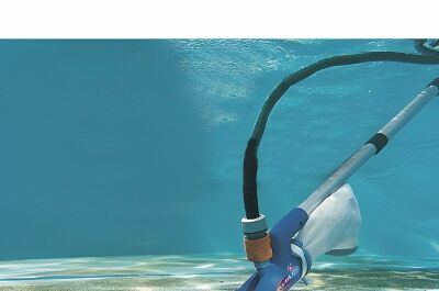 Comparatif aspirateur piscine : Quel aspirateur choisir pour votre piscine en 2024 ?