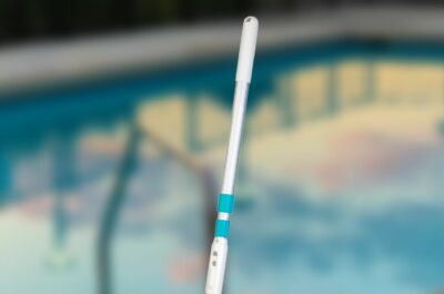 Comparatif exclusif des meilleures épuisettes de piscine de la marque GRE Pools : trouvez votre allié de propreté en 2024 ! 