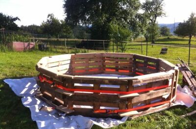 Construire soi-même sa piscine avec des palettes en bois