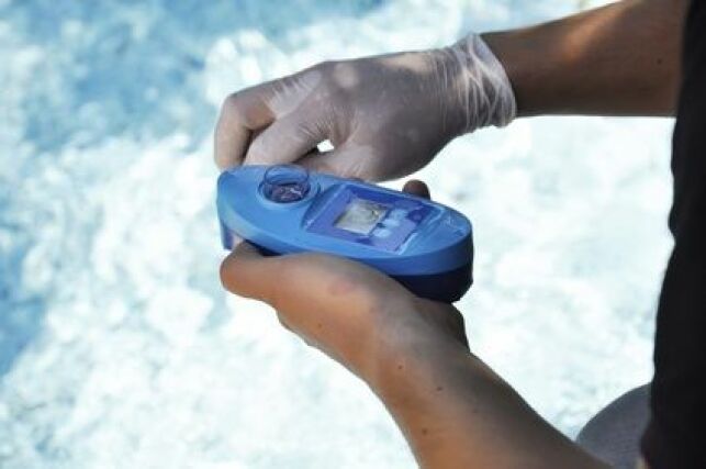 Contrôler et mesurer le taux de phosphate dans une piscine