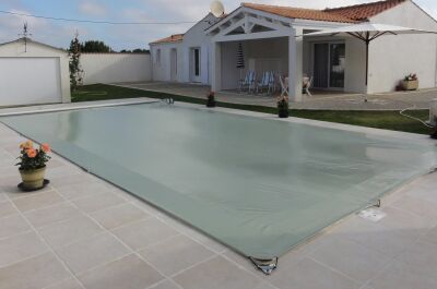 Couverture d’hivernage pour piscine