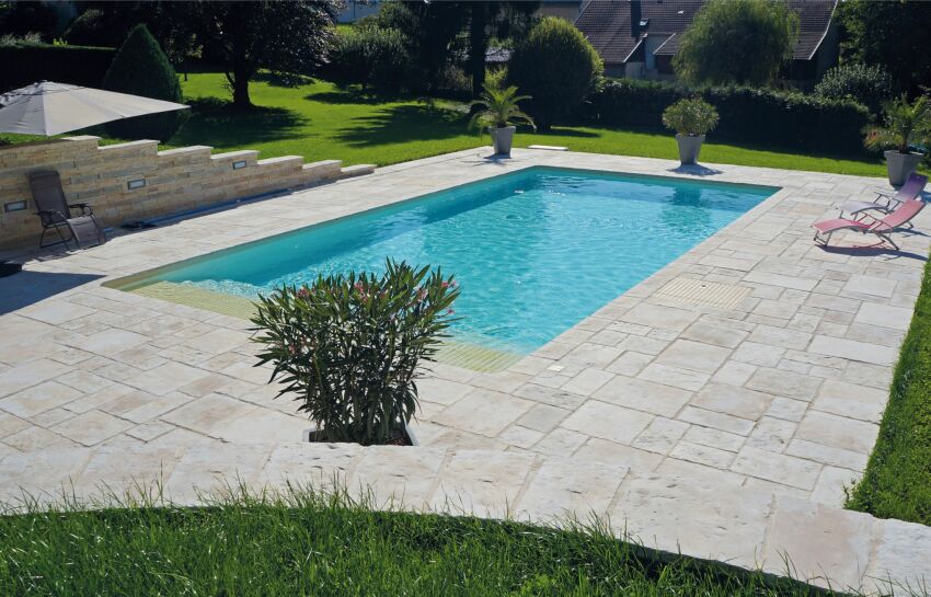 Dallages pour piscine et terrasse Collection Manoir, par Fabemi&nbsp;&nbsp;