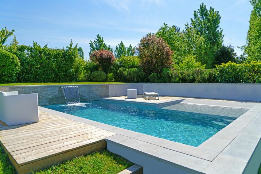 Une piscine qui s'intègre parfaitement à tous les jardins et environnements.&nbsp;&nbsp;