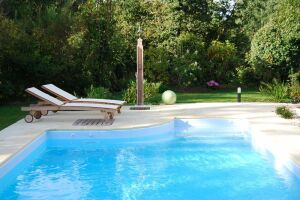 Douche de piscine : 3 bonnes raisons de l'adopter