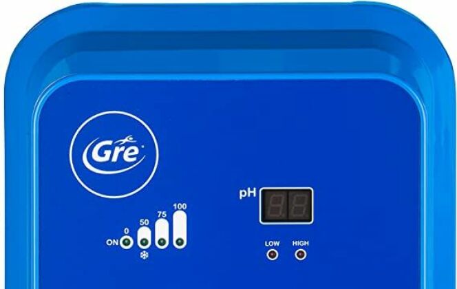 Profitez de la polyvalence de l'Electrolyseur au sel de GRE Piscinespour réguler votre pH © GRE Piscines