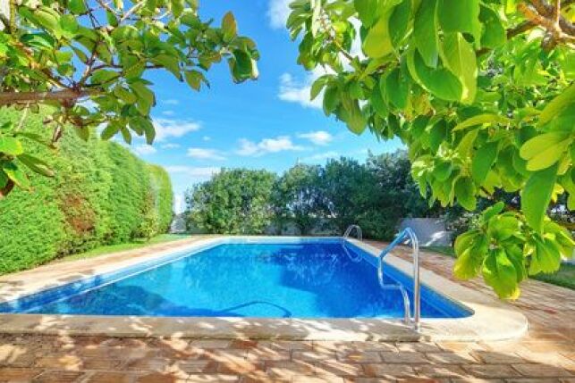 Emaux de verre pour piscine