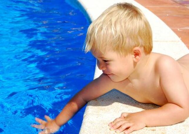 Une vigilance constante est nécessaire pour prévenir tout risque de noyade dans la piscine.
