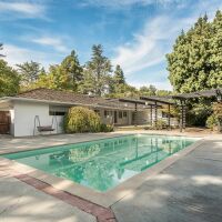 Emplacement d'une piscine : à l'ombre ou au soleil&nbsp;?