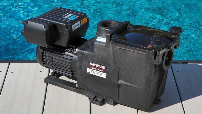 La pompe de piscine Super Pump offre jusqu’à 85% d’économies sur la consommation électrique.