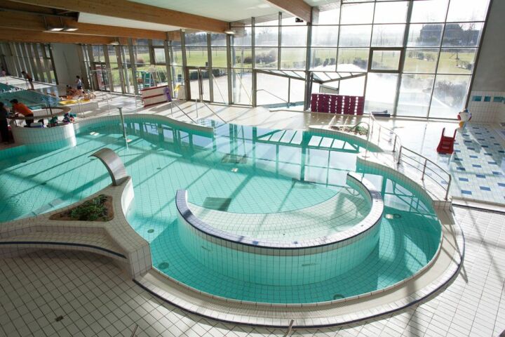 Piscine Hodellia à Houdan : le bassin ludique Piscine Hodellia à Houdan : le bassin ludique