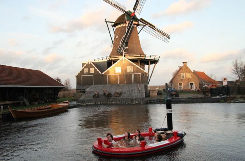 Hot Tug est un concept de bateau-spa développé par une entreprise hollandaise&nbsp;&nbsp;
