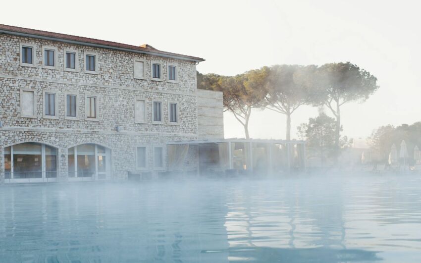 Hôtel Terme Di Saturnia Spa & Golf Resort avec sa piscine d'eau thermale&nbsp;&nbsp;