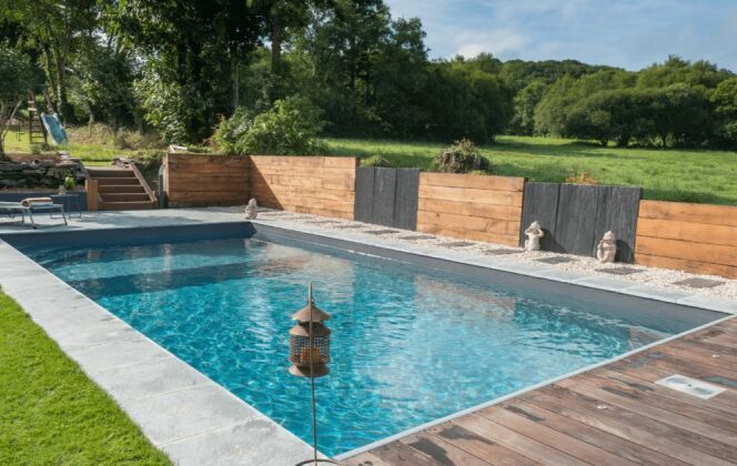 Inspiration : une piscine familiale en Bretagne, par Aquilus © Aquilus Piscines et Spas Concarneau
