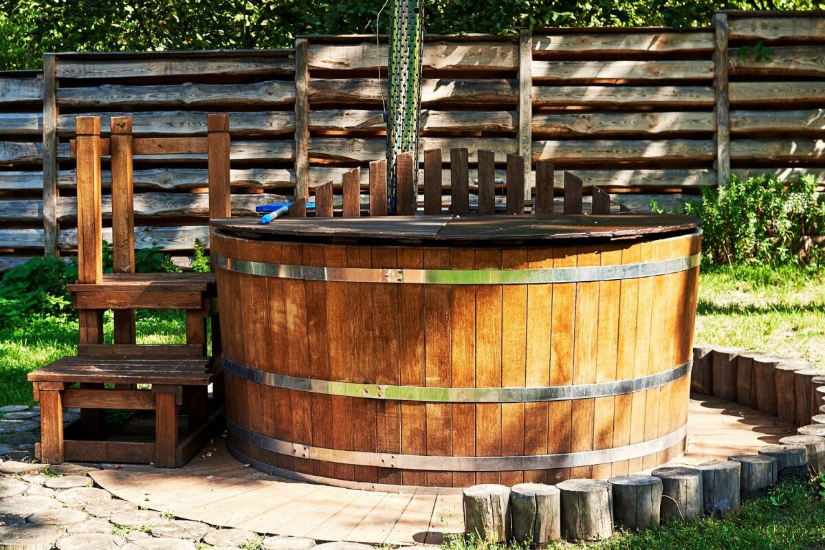 Installer Un Spa Dans Son Jardin Guide Piscine Fr