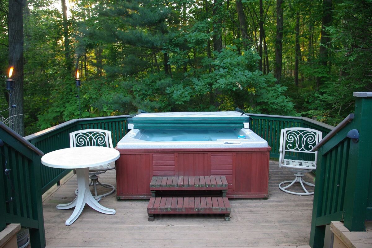 photo piscine sur un balcon